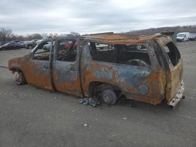 1GNSCHE03DR327668 - 2013 CHEVROLET SUBURBAN C1500  LS BURN photo 2