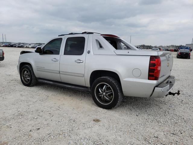 3GNMCEE00DG111235 - 2013 CHEVROLET AVALANCHE LS SILVER photo 2