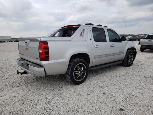 3GNMCEE00DG111235 - 2013 CHEVROLET AVALANCHE LS SILVER photo 3