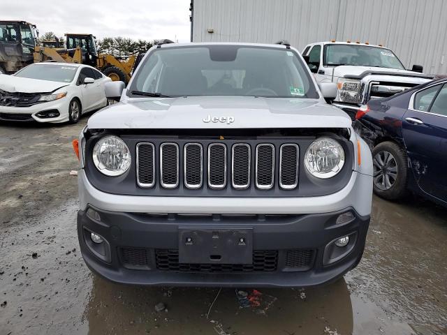 ZACCJBBB1JPG99610 - 2018 JEEP RENEGADE LATITUDE SILVER photo 5