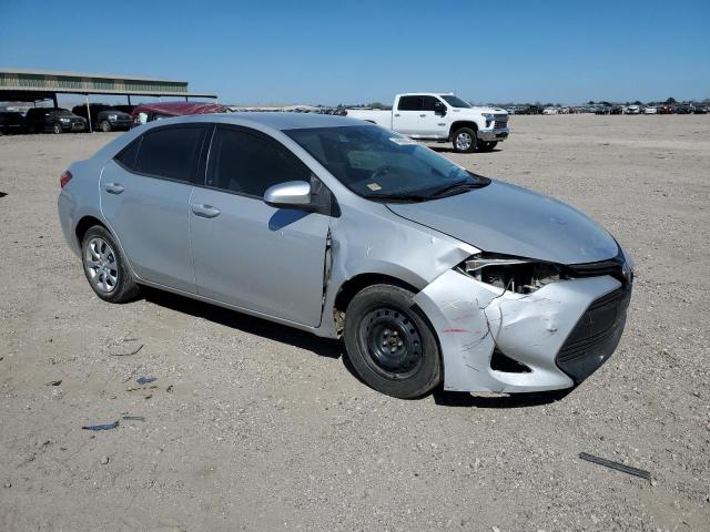 5YFBURHE3HP735624 - 2017 TOYOTA COROLLA L SILVER photo 4