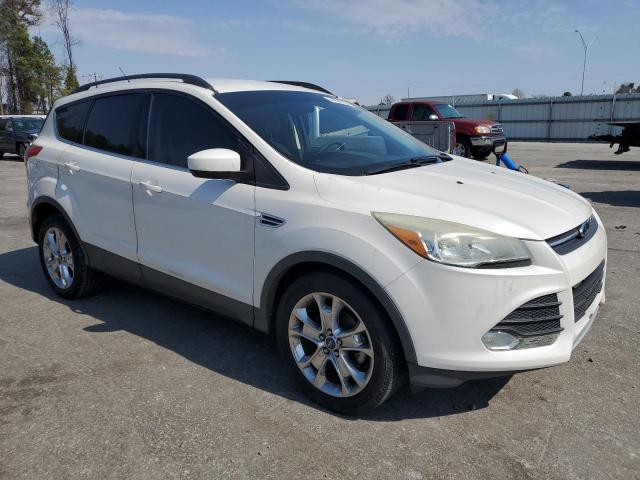 1FMCU0GX5EUA93629 - 2014 FORD ESCAPE SE WHITE photo 4