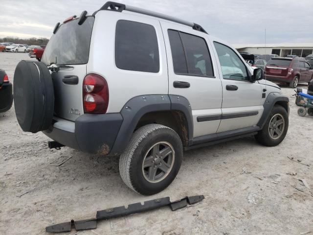 1J4GL38K85W723655 - 2005 JEEP LIBERTY RENEGADE SILVER photo 3