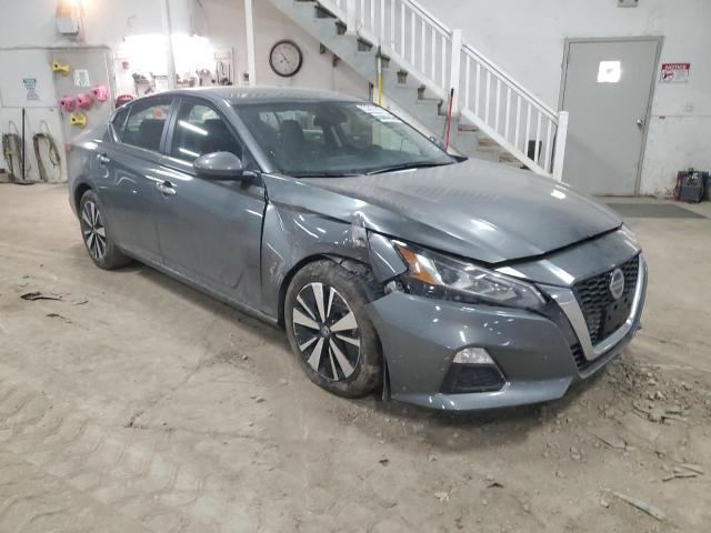 1N4BL4DV5NN391501 - 2022 NISSAN ALTIMA SV GRAY photo 4