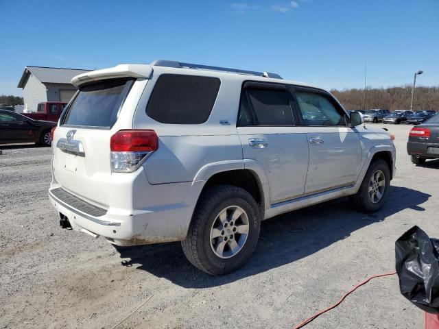 JTEBU5JR0A5032535 - 2010 TOYOTA 4RUNNER SR5 WHITE photo 3