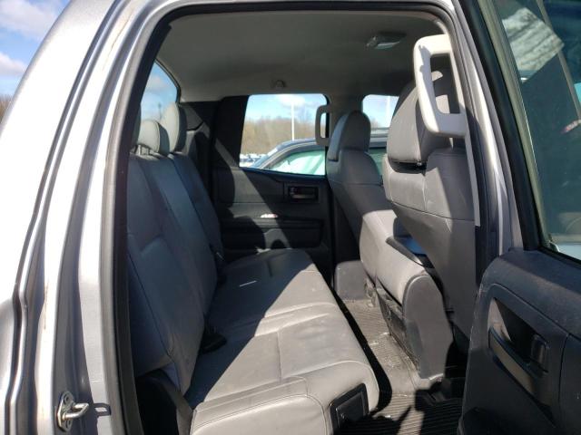 5TFUM5F12EX053770 - 2014 TOYOTA TUNDRA DOUBLE CAB SR/SR5 SILVER photo 10