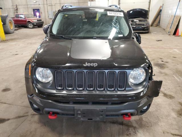 ZACCJBCT2GPD08139 - 2016 JEEP RENEGADE TRAILHAWK BLACK photo 5