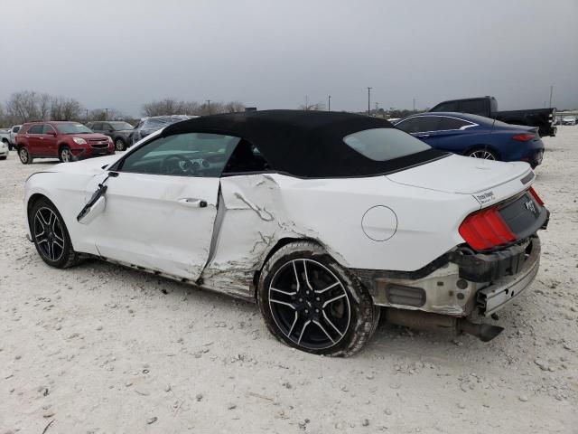 1FATP8UH8J5142839 - 2018 FORD MUSTANG WHITE photo 2