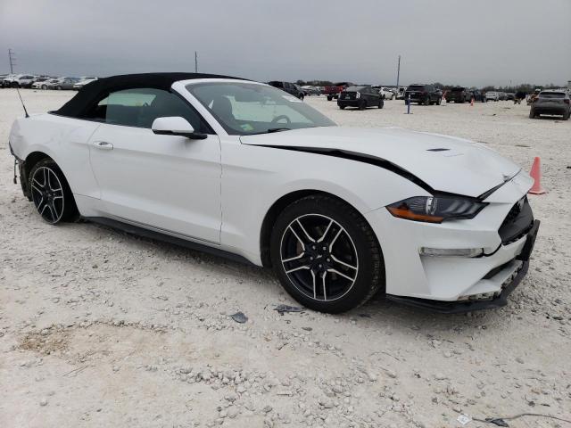 1FATP8UH8J5142839 - 2018 FORD MUSTANG WHITE photo 4
