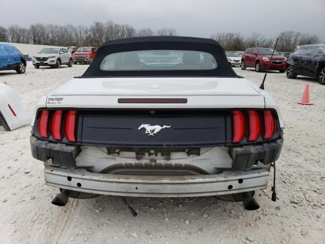 1FATP8UH8J5142839 - 2018 FORD MUSTANG WHITE photo 6