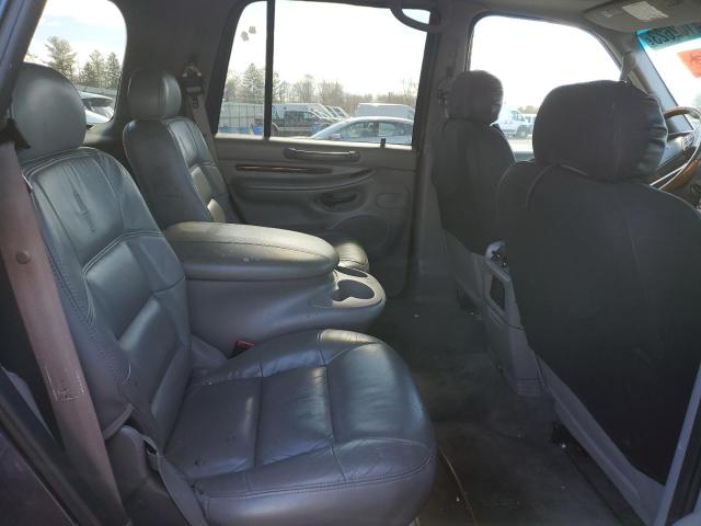 5LMFU28A4YLJ33760 - 2000 LINCOLN NAVIGATOR 灰色 照片 11