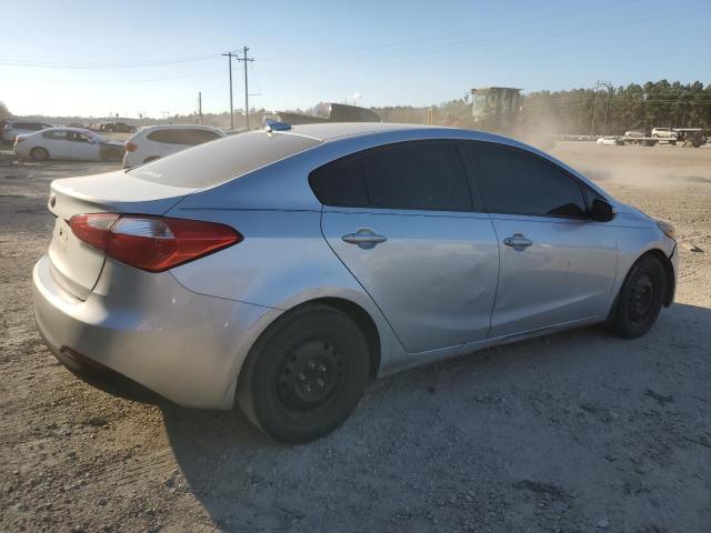 KNAFK4A64F5329906 - 2015 KIA FORTE LX SILVER photo 3