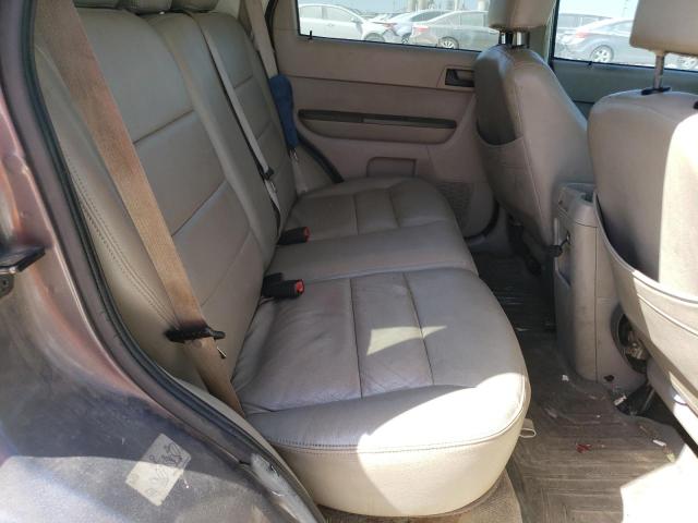 1FMCU0DGXBKA55387 - 2011 FORD ESCAPE XLT GRAY photo 11