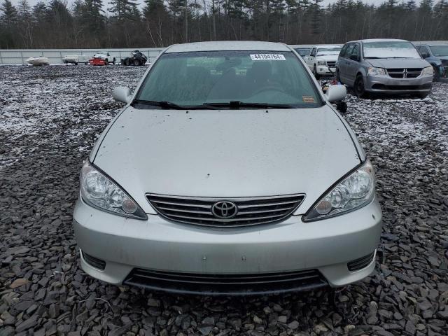 4T1BF32K35U101505 - 2005 TOYOTA CAMRY LE SILVER photo 5