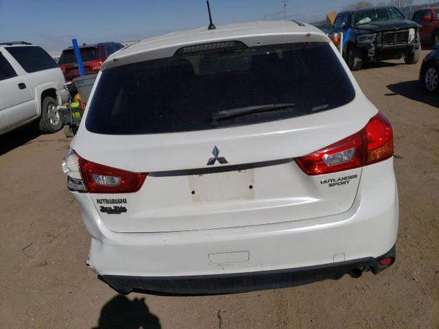 4A4AR3AUXDE001137 - 2013 MITSUBISHI OUTLANDER ES WHITE photo 6