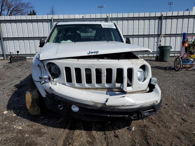 1C4NJPFA4HD203070 - 2017 JEEP PATRIOT LATITUDE WHITE photo 5