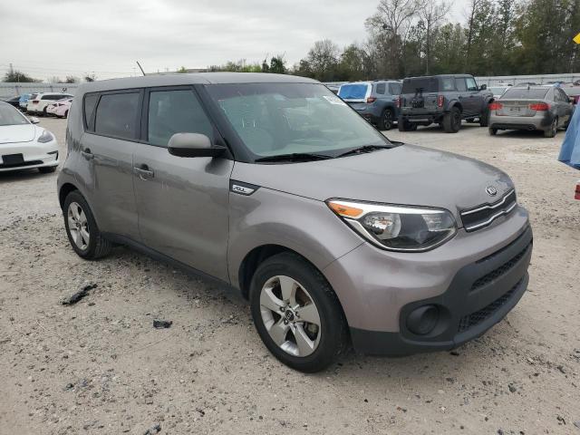 KNDJN2A29H7453974 - 2017 KIA SOUL GRAY photo 4