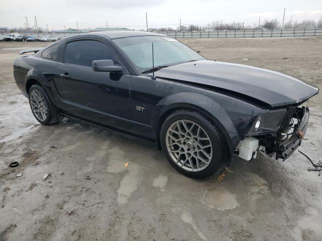 1ZVHT82H755143711 - 2005 FORD MUSTANG GT BLACK photo 4