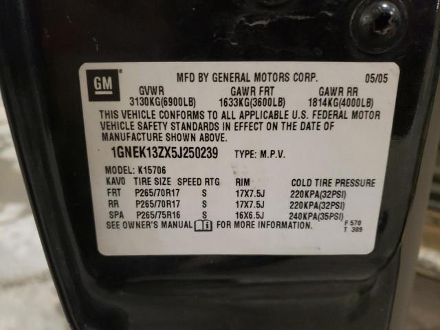 1GNEK13ZX5J250239 - 2005 CHEVROLET TAHOE K1500 CHARCOAL photo 13