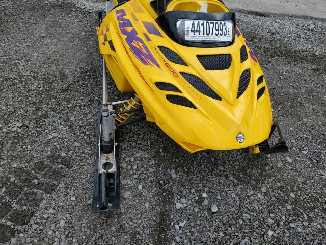 133701899 - 1999 BMBR SNOWMOBILE YELLOW photo 9