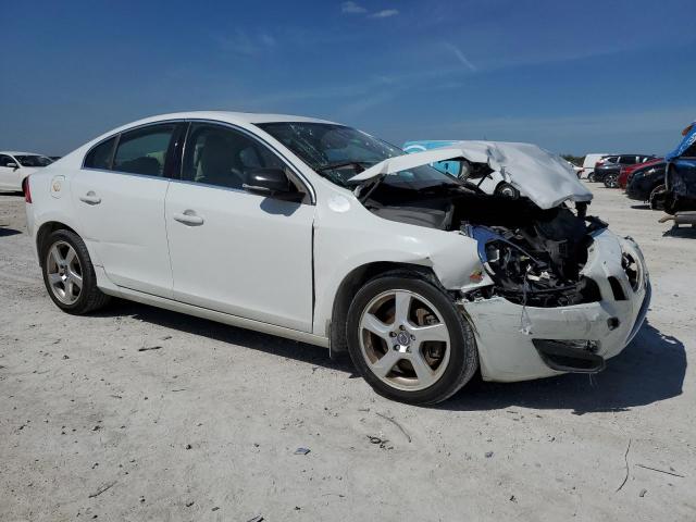 YV1622FS5C2118167 - 2012 VOLVO S60 T5 WHITE photo 4