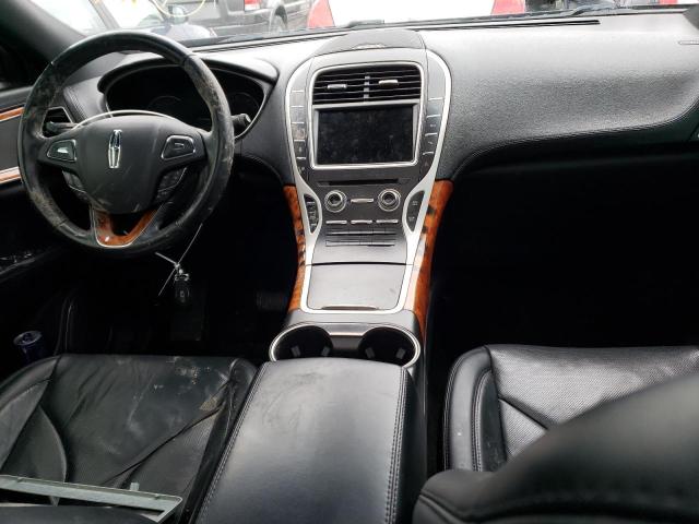 2LMPJ8LRXHBL52615 - 2017 LINCOLN MKX RESERVE Սև լուսանկար 8