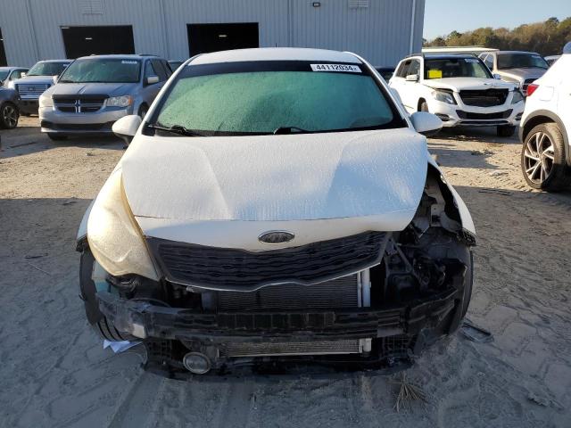 KNADM4A3XC6049758 - 2012 KIA RIO LX WHITE photo 5