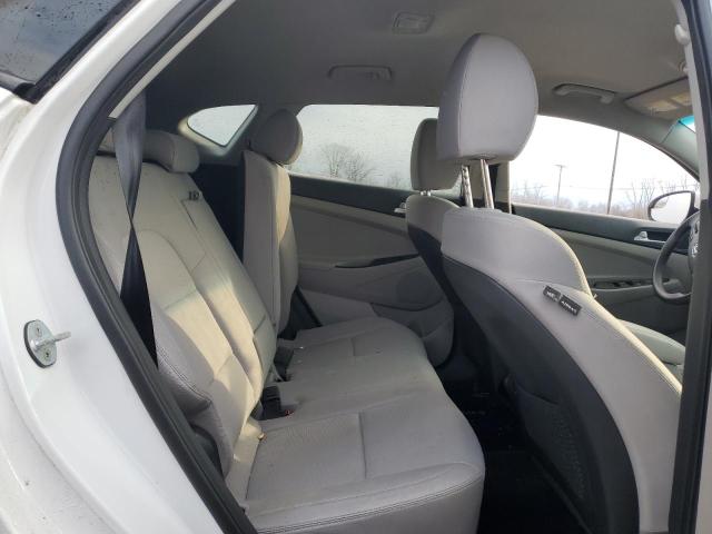 KM8J23A44KU904331 - 2019 HYUNDAI TUCSON SE WHITE photo 11