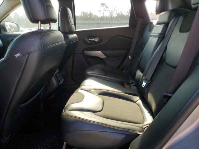 1C4PJMBS6HW588433 - 2017 JEEP CHEROKEE TRAILHAWK SILVER photo 11