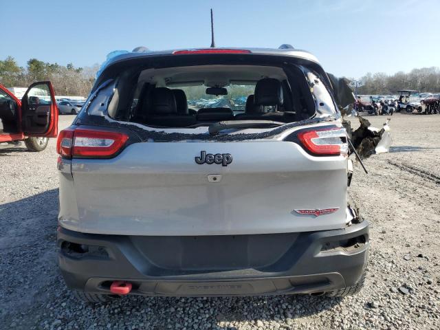 1C4PJMBS6HW588433 - 2017 JEEP CHEROKEE TRAILHAWK SILVER photo 6