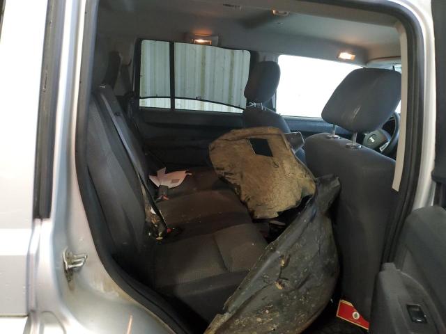 1J8HG48K98C239934 - 2008 JEEP COMMANDER SPORT Արծաթագույն լուսանկար 10