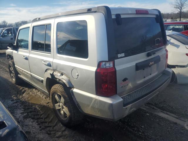 1J8HG48K98C239934 - 2008 JEEP COMMANDER SPORT SILVER photo 2