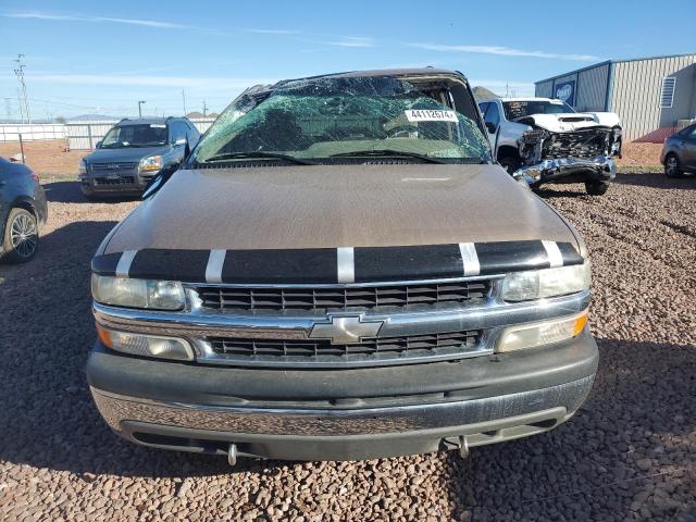 3GNEC16T01G184932 - 2001 CHEVROLET SUBURBAN C1500 TAN photo 5