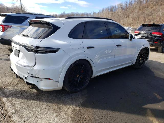 WP1AG2AY7MDA34613 - 2021 PORSCHE CAYENNE GTS WHITE photo 3