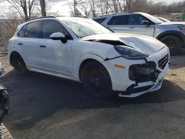 WP1AG2AY7MDA34613 - 2021 PORSCHE CAYENNE GTS WHITE photo 4