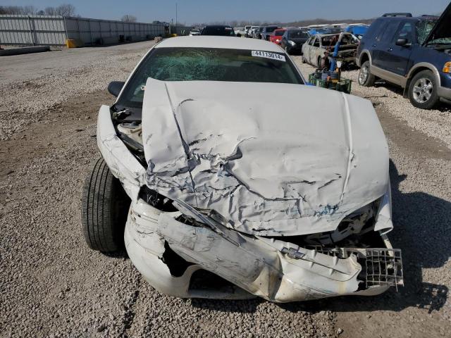 2G1WL52J311277454 - 2001 CHEVROLET LUMINA WHITE photo 5