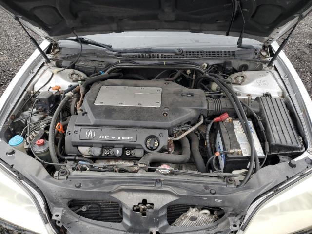 19UYA42432A004761 - 2002 ACURA 3.2CL SILVER photo 11