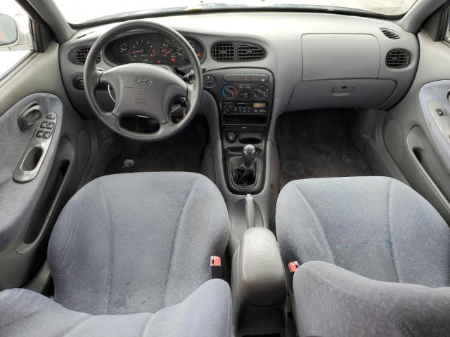 KMHJW35F6YU182532 - 2000 HYUNDAI ELANTRA GLS SILVER photo 8