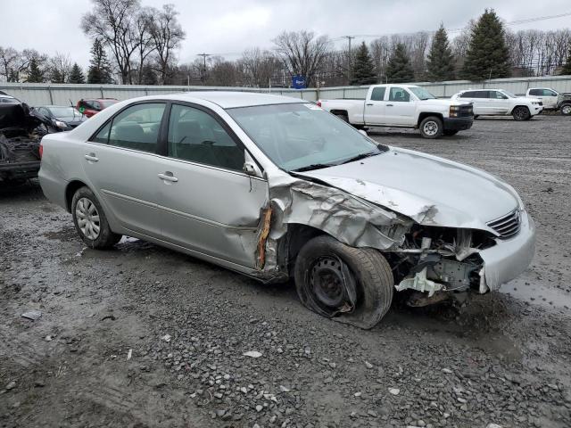 4T1BE32K05U060026 - 2005 TOYOTA CAMRY LE SILVER photo 4