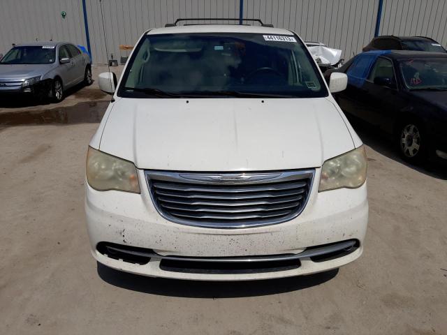 2C4RC1BG8DR694320 - 2013 CHRYSLER TOWN & COU TOURING თეთრი ფოტო 5