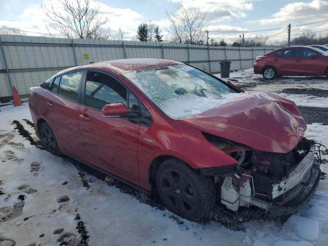 JTDKARFU6J3065777 - 2018 TOYOTA PRIUS RED photo 4