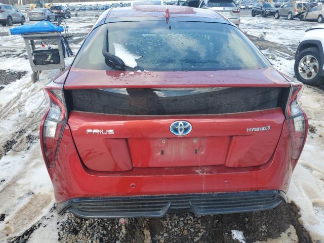 JTDKARFU6J3065777 - 2018 TOYOTA PRIUS RED photo 6