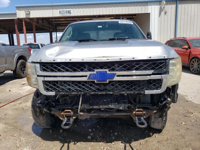 1GC4K1C83BF203130 - 2011 CHEVROLET SILVERADO K3500 LTZ SILVER photo 5