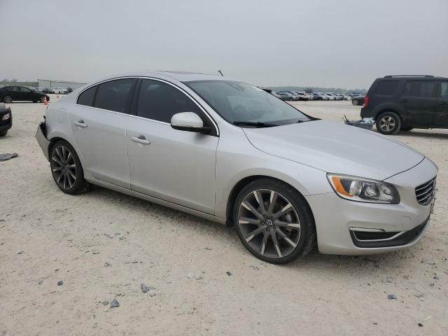 YV140MFK1F1354527 - 2015 VOLVO S60 PREMIER SILVER photo 4