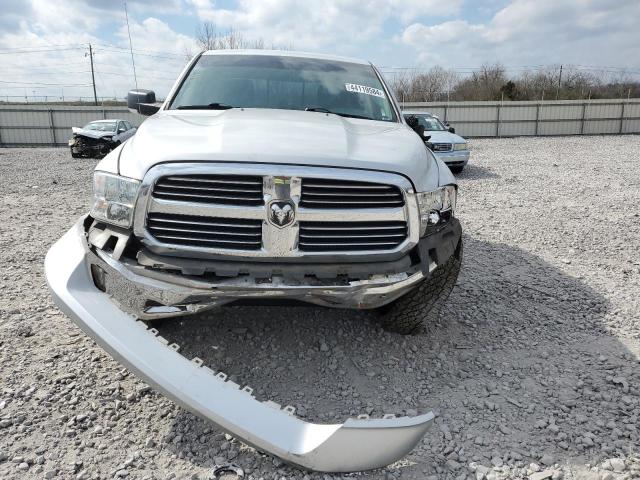 1C6RR7LT1JS313759 - 2018 RAM 1500 SLT SILVER photo 5