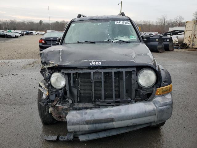 1J4GL38K15W600747 - 2005 JEEP LIBERTY RENEGADE BLACK photo 5