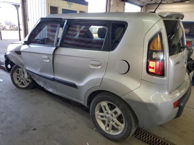 KNDJT2A22A7701994 - 2010 KIA SOUL + SILVER photo 2