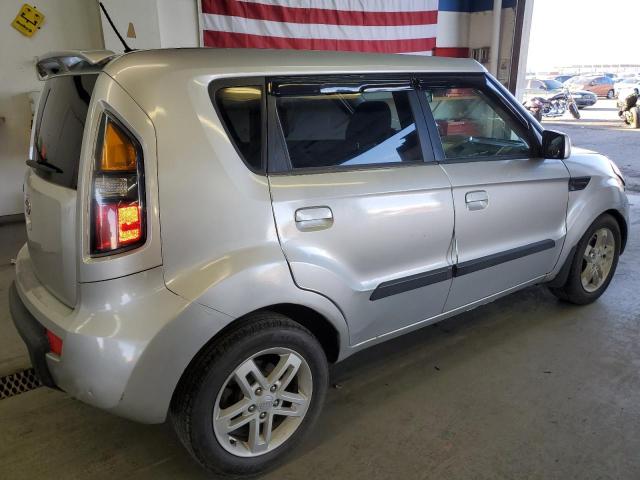 KNDJT2A22A7701994 - 2010 KIA SOUL + SILVER photo 3