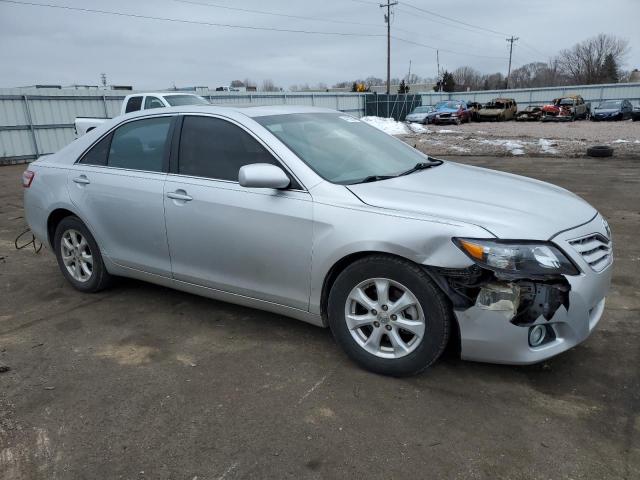 4T1BF3EK8BU652486 - 2011 TOYOTA CAMRY BASE SILVER photo 4