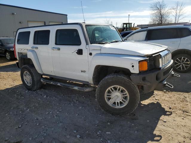 5GTDN13E478178563 - 2007 HUMMER H3 WHITE photo 4